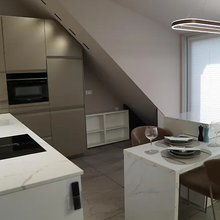 Kleine Studio-wohnung, Kontaktloser Check-in