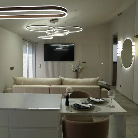 Apartment Kleine Studio-wohnung, Kontaktloser Check-in Meckenbeuren