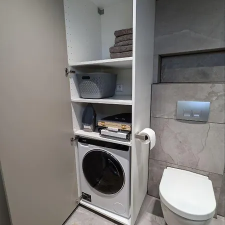 Kleine Studio-wohnung, Kontaktloser Check-in Apartment