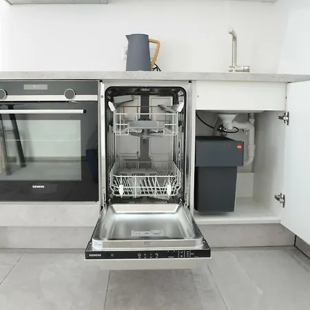 Kleine Studio-wohnung, Kontaktloser Check-in